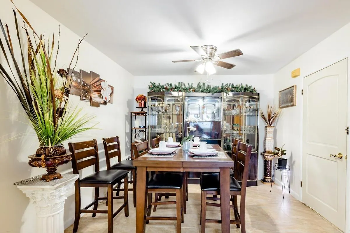 Spacious Comfy Room In Cozy Classy Duplex New York Guest house